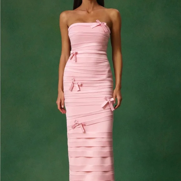 Gayu Sleeveless Bow Wrinkles Midi Dress NWT - Picture 1 of 5